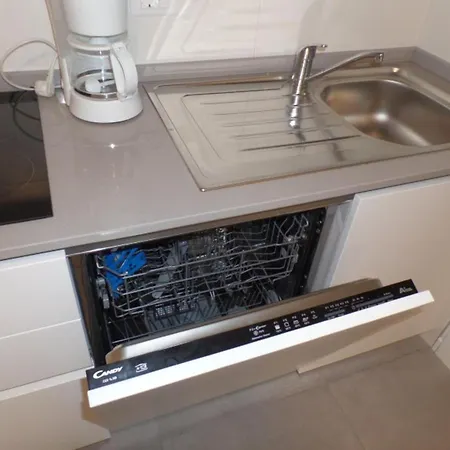 Two-bedroom Flat In A With Shared Pool Apartman *
