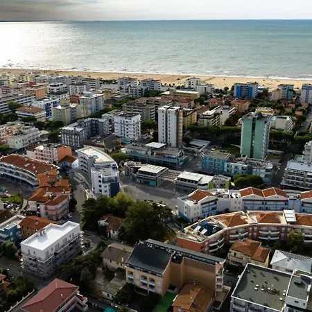 Lägenhet Two-bedroom Flat In A With Shared Pool Bibione